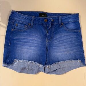 Celebrity Pink Blue Jean Shorts Distressed Raw-Edge